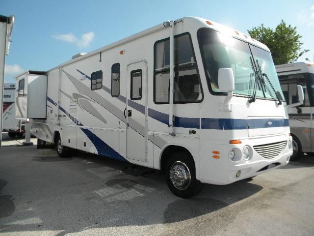 Used 2004 Damon Challenger 348 Class A - Gas For Sale